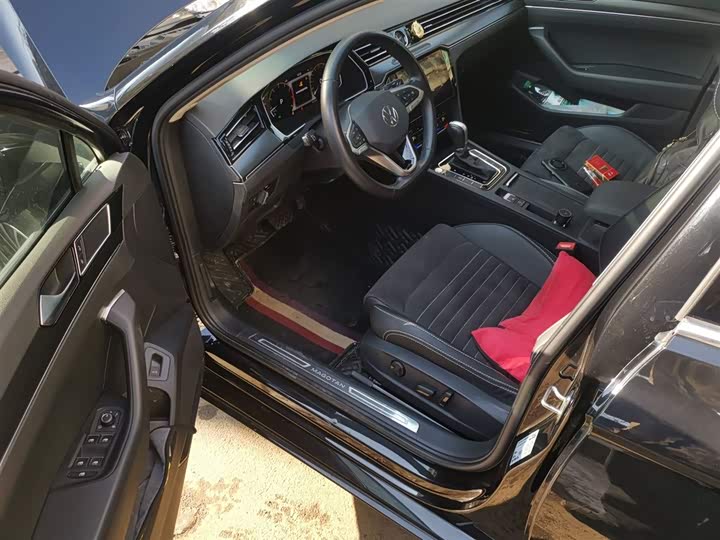 Фото 8 - Volkswagen Magotan