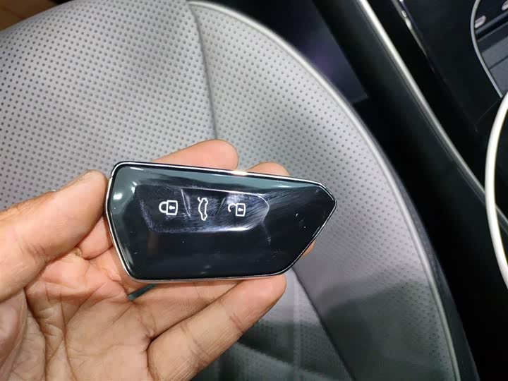 Фото 9 - Volkswagen Tavendor