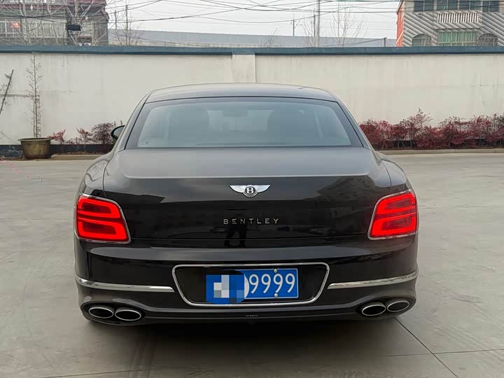 Фото 5 - Bentley Flying Spur