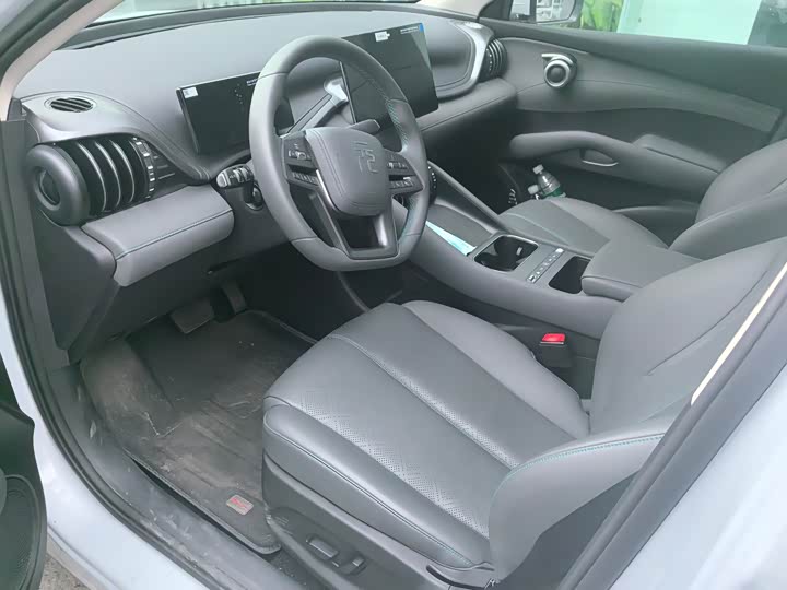 Фото 4 - BYD Yuan Plus