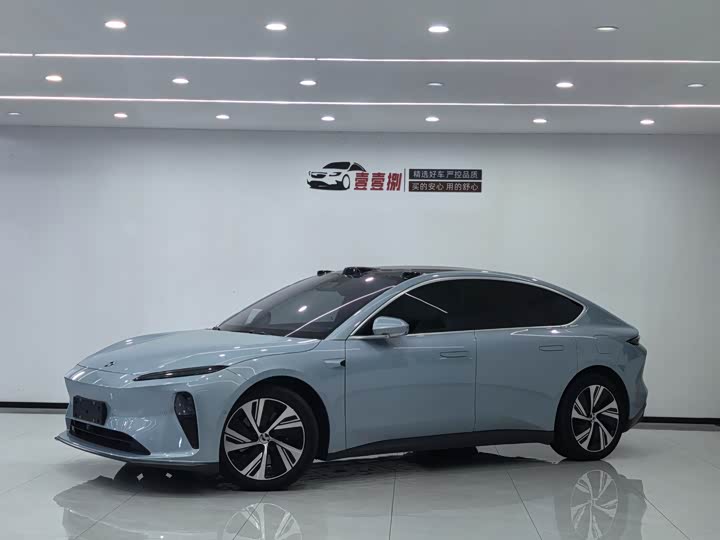 Фото 1 - Nio ET5