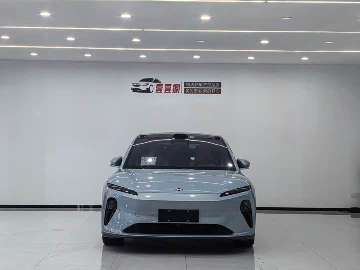 Фото 2 - Nio ET5