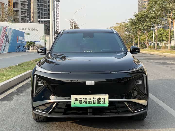 Фото 2 - Geely Galaxy L7