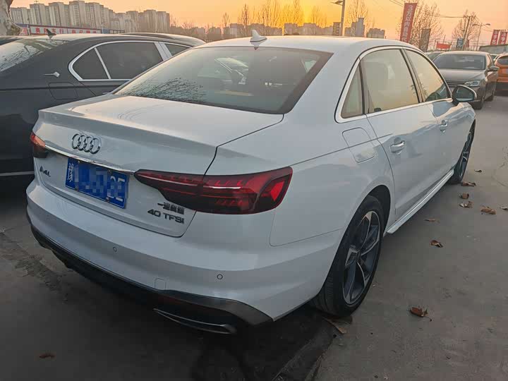 Фото 3 - Audi A4L