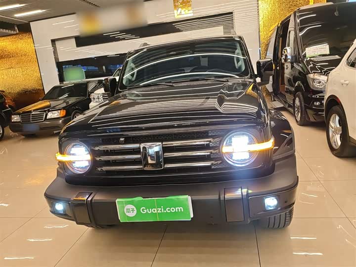 Фото 3 - Tank 300