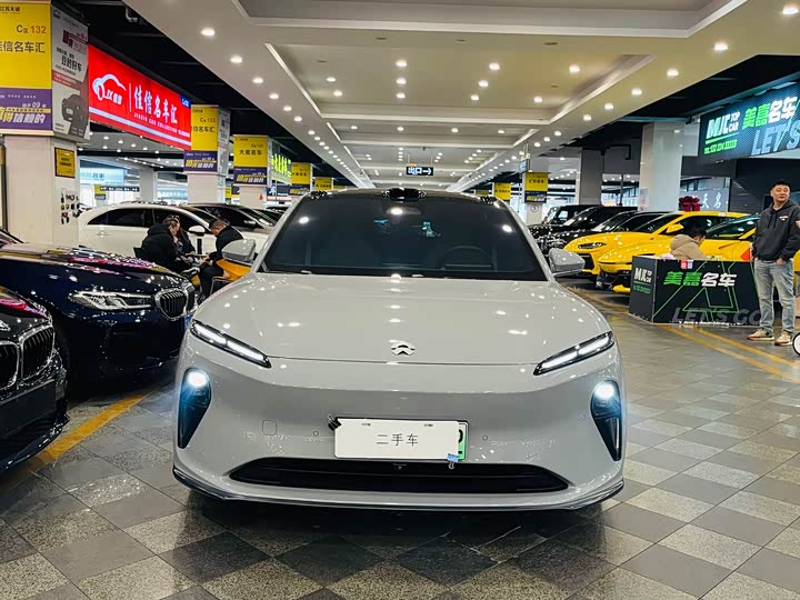 Фото 2 - Nio ET5T