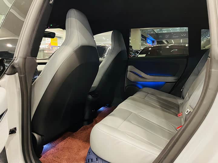 Фото 5 - Nio ET5T