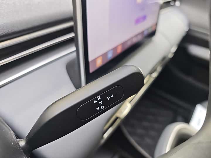 Фото 9 - Dongfeng Nammi 01