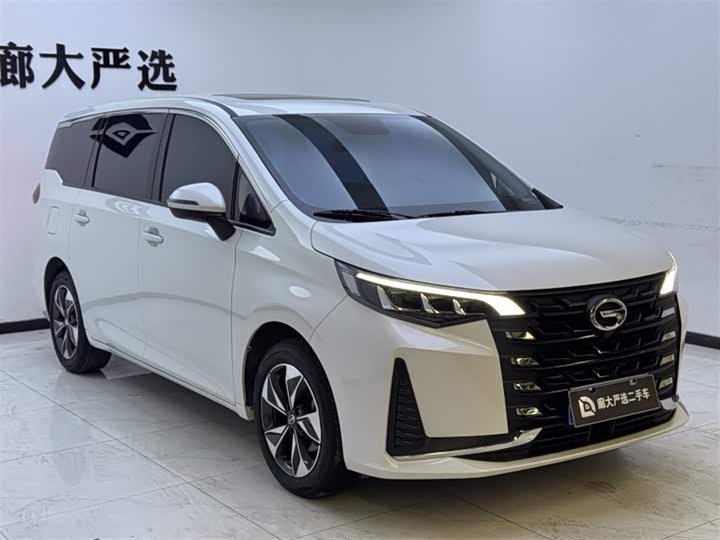 Фото 2 - GAC Trumpchi M6