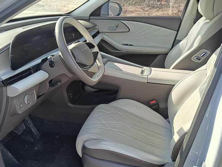 Фото 4 - Exeed RX C-DM Hybrid