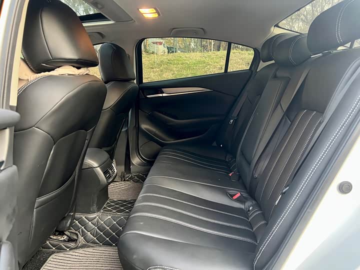 Фото 7 - Mazda Atenza