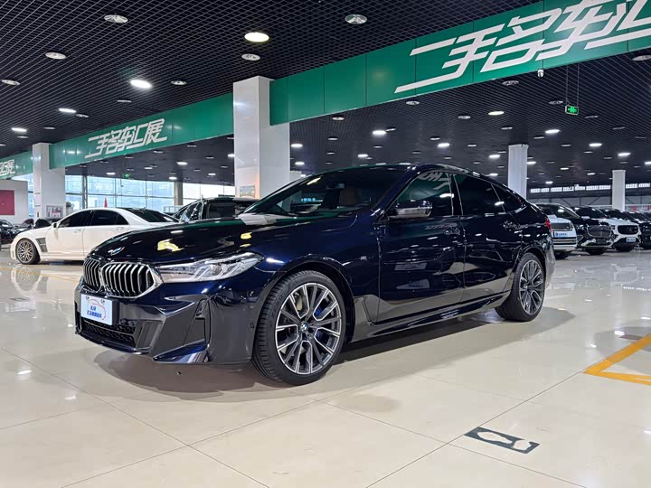 Фото 1 - BMW 6 Series GT