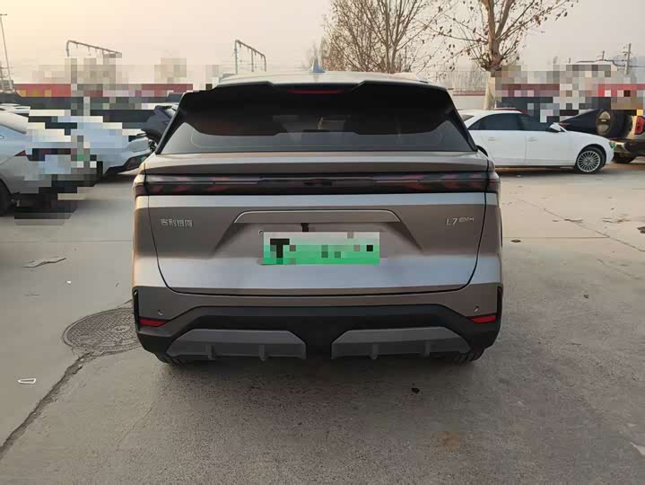 Фото 9 - Geely Galaxy L7