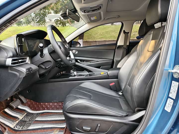 Фото 4 - Hyundai Elantra N line