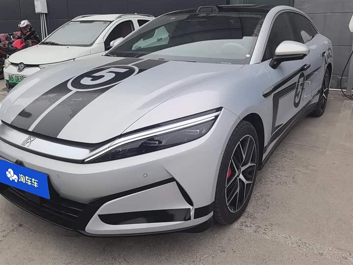 Фото 1 - BYD Han L