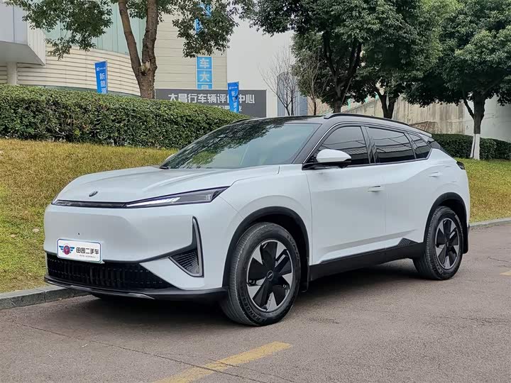 Фото 1 - Dongfeng Aeolus L7