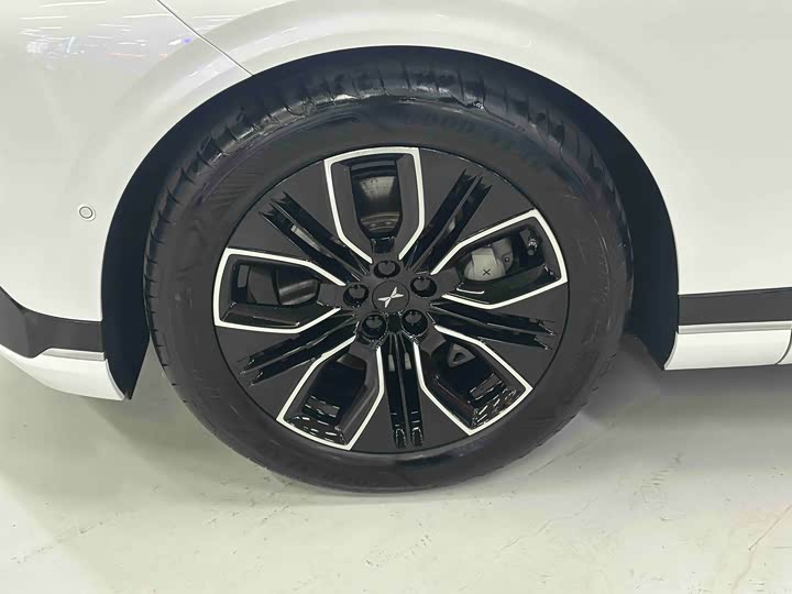 Фото 8 - XPeng G9