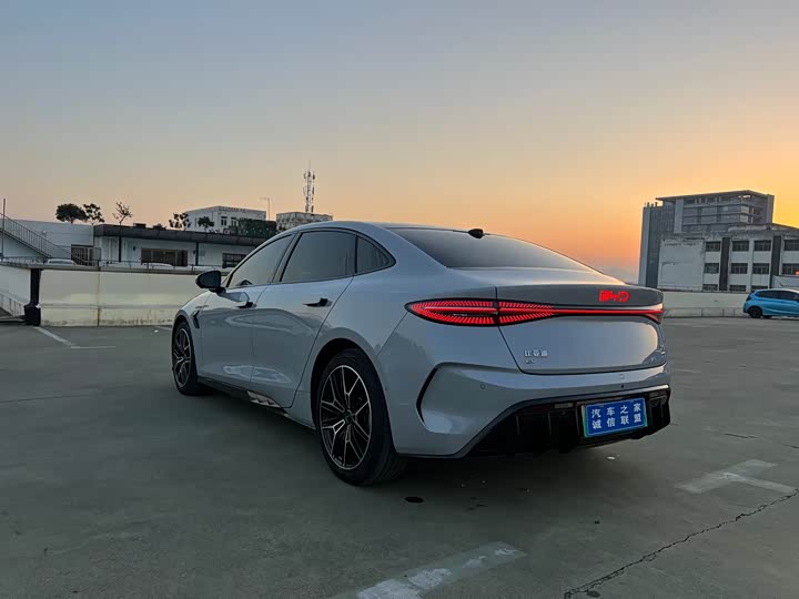 Фото 4 - BYD Seal