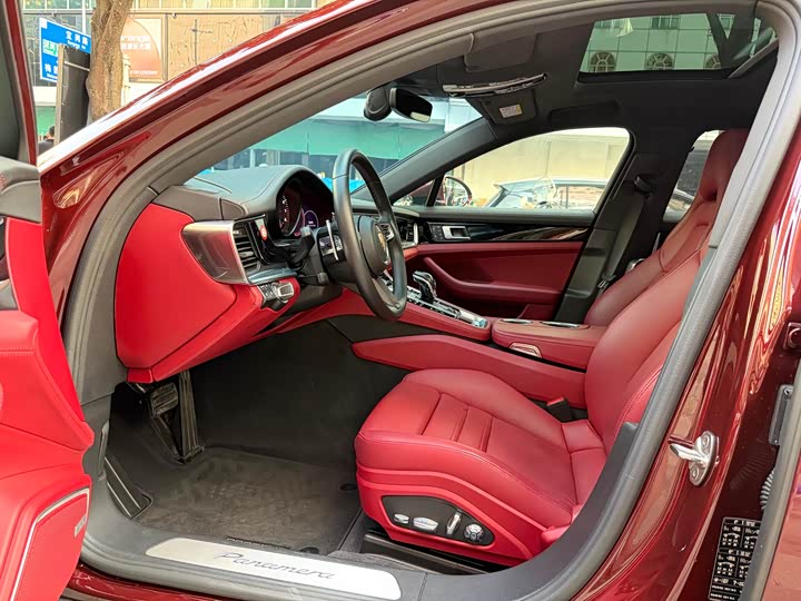 Фото 5 - Porsche Panamera