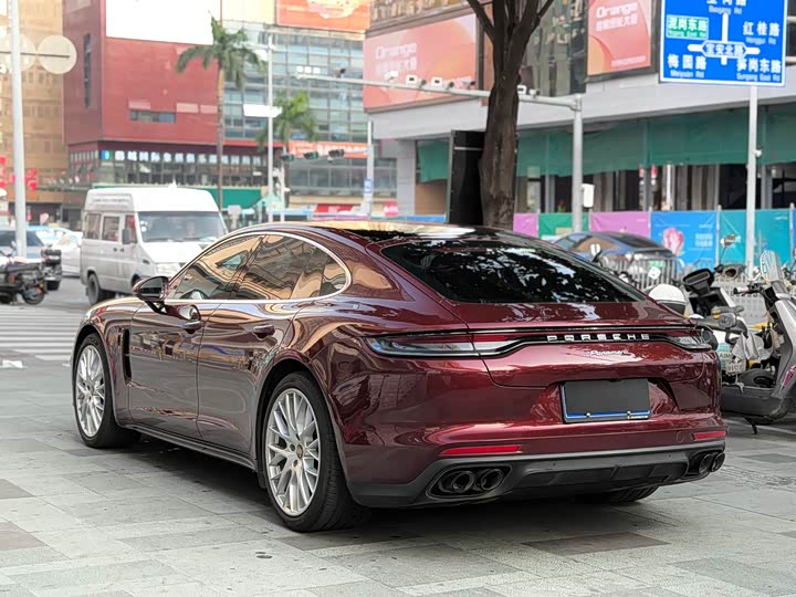 Фото 7 - Porsche Panamera