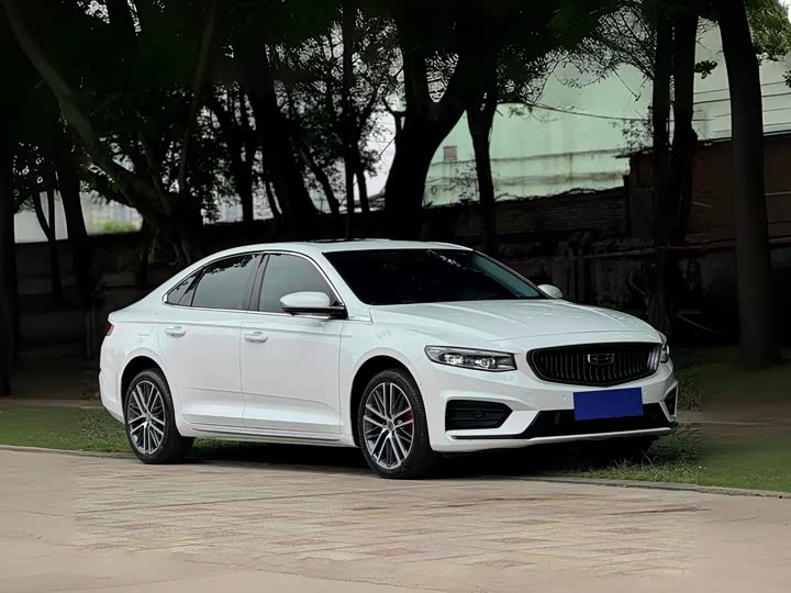 Фото 3 - Geely Preface