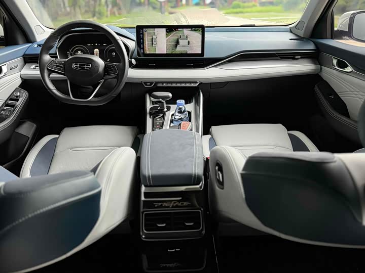 Фото 7 - Geely Preface