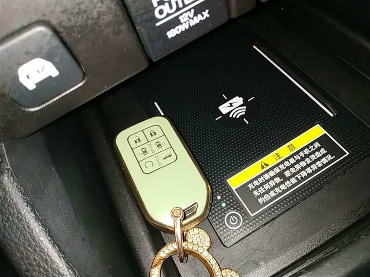 Фото 9 - Honda Odyssey