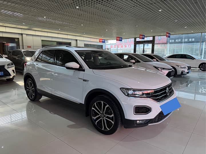 Фото 3 - Volkswagen T-Roc