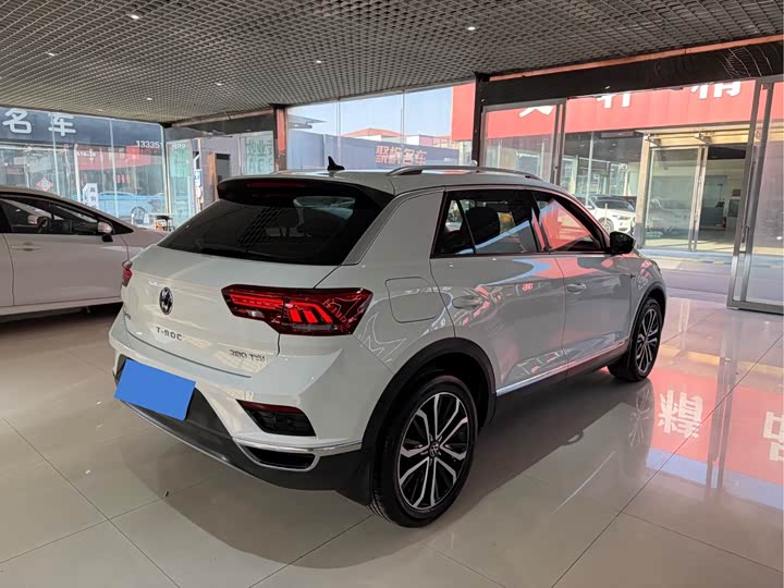 Фото 4 - Volkswagen T-Roc