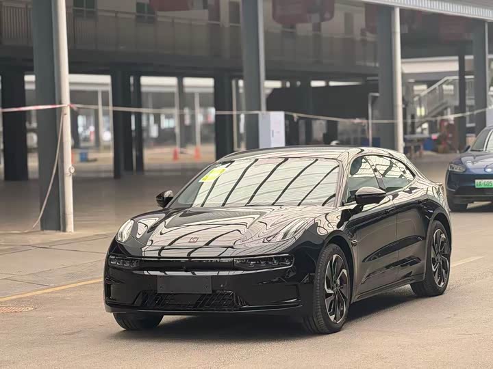 Фото 1 - Zeekr 001