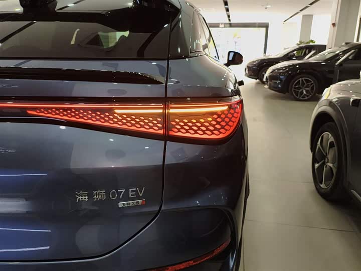 Фото 8 - BYD Sea Lion 07 EV