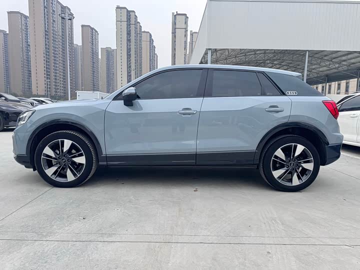 Фото 3 - Audi Q2L
