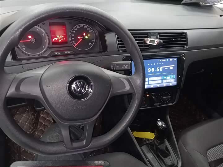 Фото 9 - Volkswagen Santana