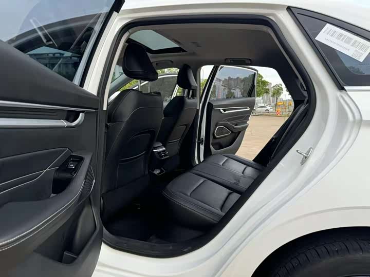 Фото 5 - Geely Emgrand