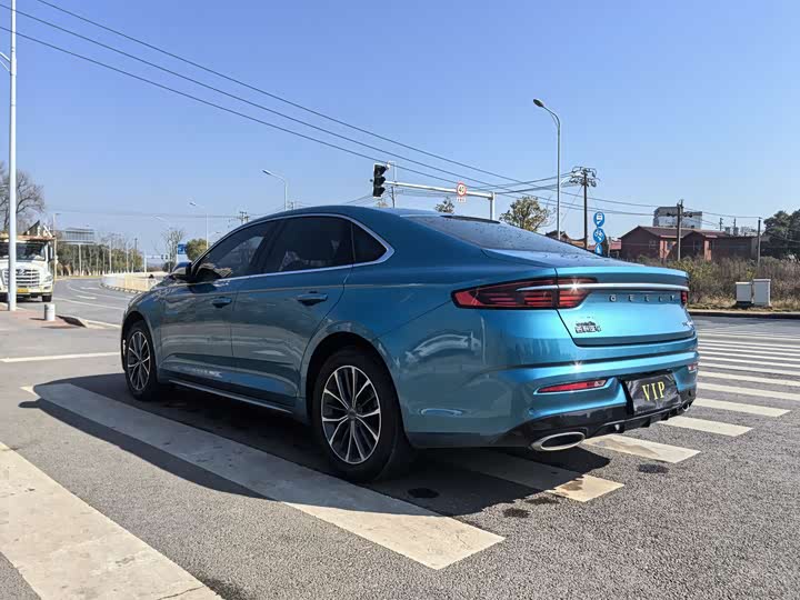 Фото 6 - Geely Preface