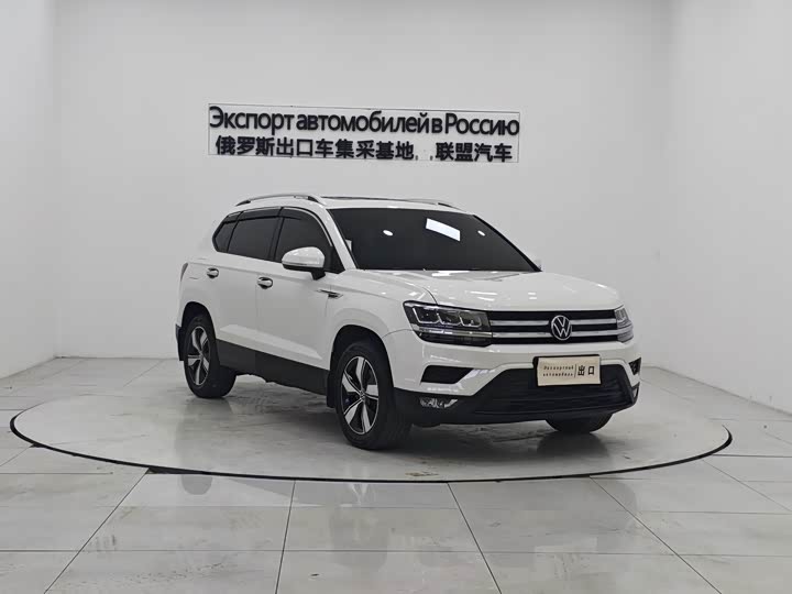 Фото 3 - Volkswagen Tharu