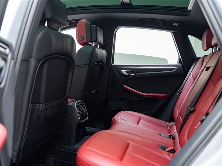 Фото 9 - Porsche Macan