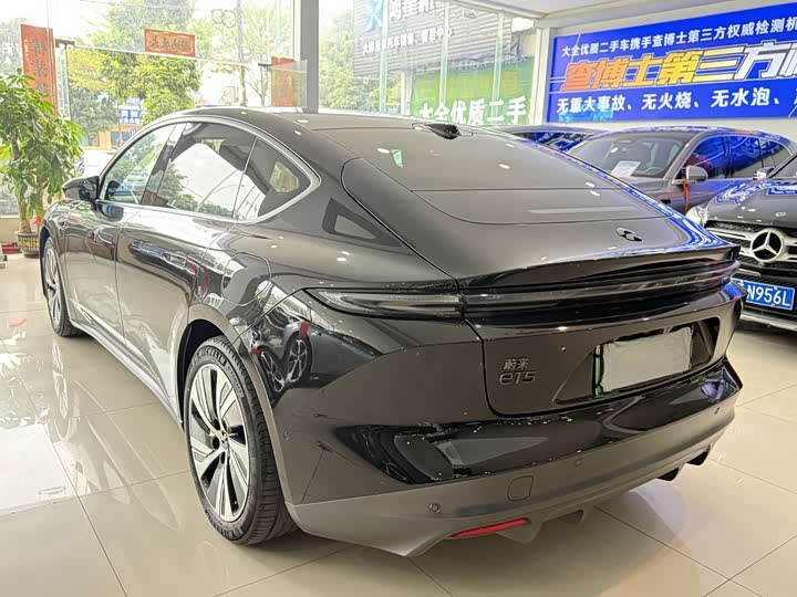 Фото 8 - Nio ET5