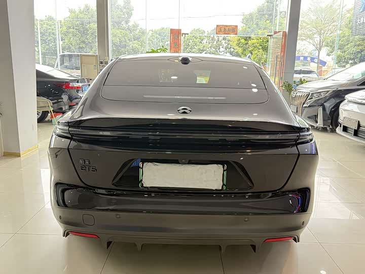 Фото 9 - Nio ET5