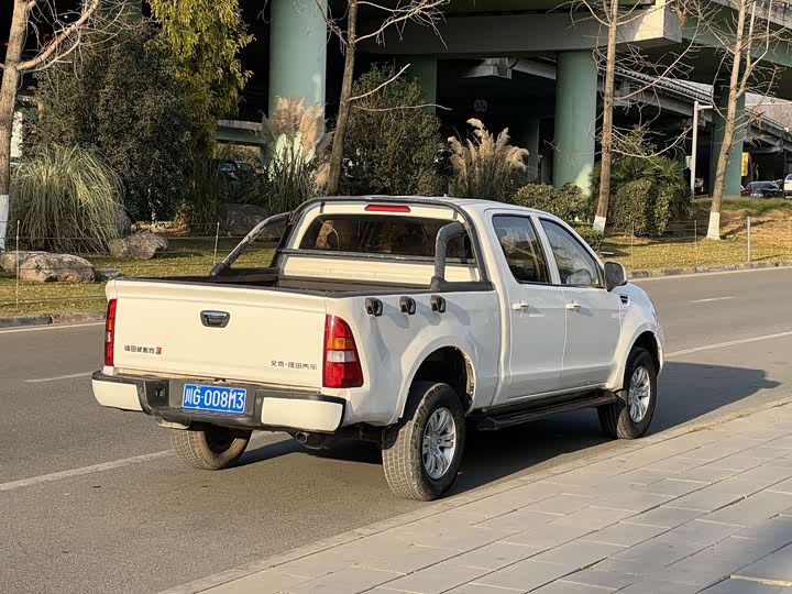 Фото 6 - Foton Conqueror 3