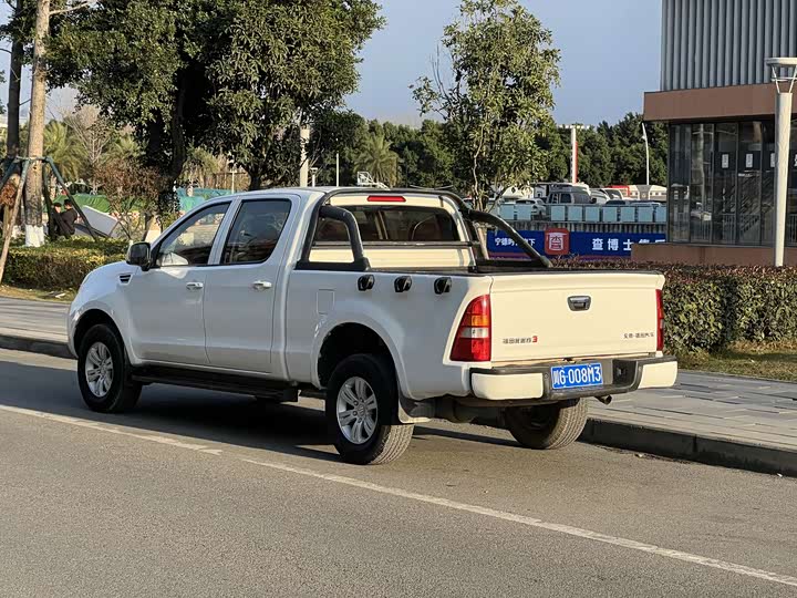 Фото 8 - Foton Conqueror 3