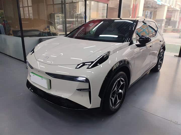 Фото 2 - Zeekr X