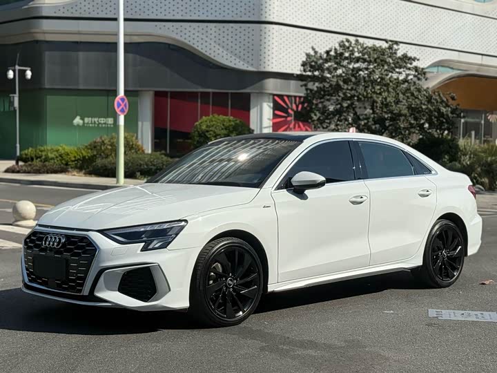 Фото 1 - Audi A3