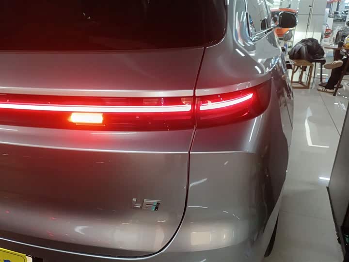 Фото 8 - LiXiang L6