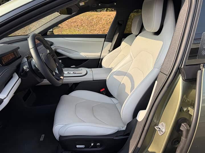 Фото 8 - Xiaomi SU7