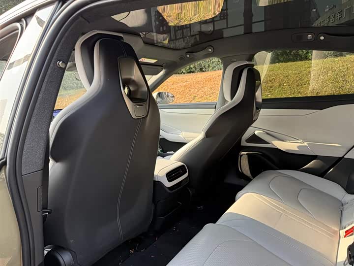 Фото 9 - Xiaomi SU7