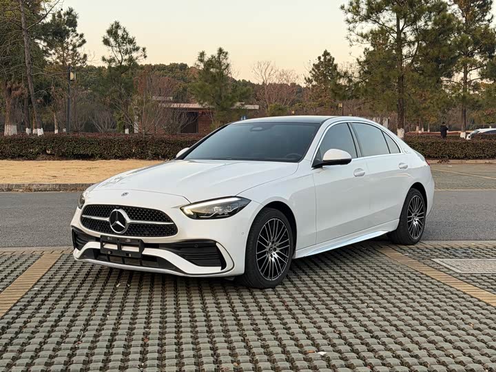 Фото 1 - Mercedes-Benz C-Class