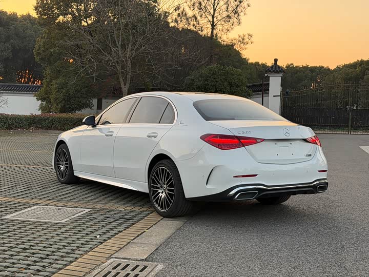 Фото 9 - Mercedes-Benz C-Class