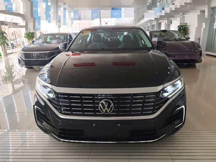 Фото 3 - Volkswagen Passat Hybrid
