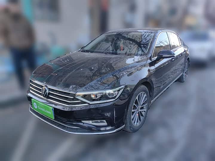 Фото 2 - Volkswagen Magotan